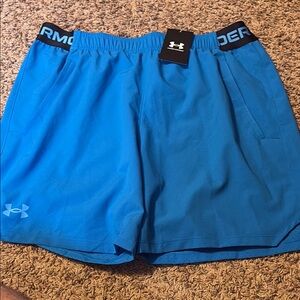 Men’s running shorts